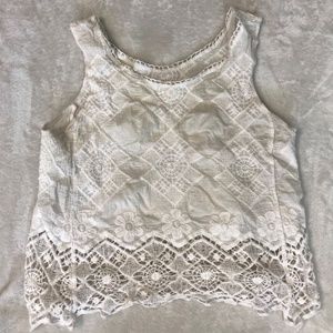 FREE w/Bundle White Lace Crop Top